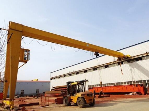 电动葫芦半门式蜜桃视频APP下载机图片 电动葫芦半门式蜜桃视频APP下载机图片