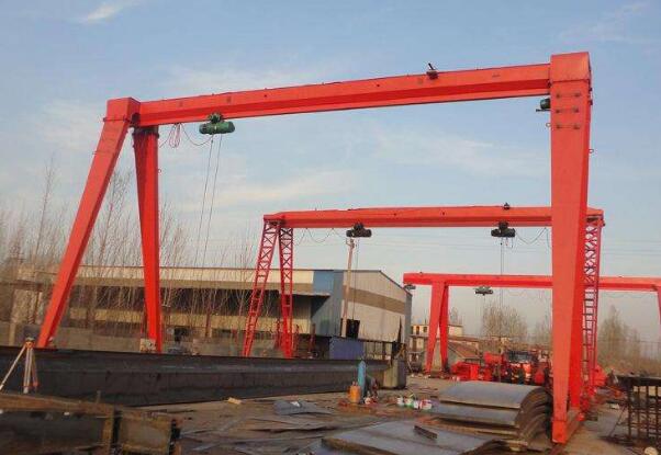 如何培训和提高蜜桃视频在线观看视频操作人员的指挥口令技巧和应对能力？