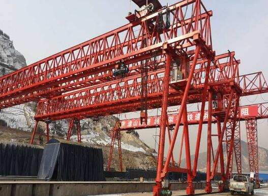 湖南梁场提梁机_80吨提梁机安装调试及流程_附提梁机安装检测视频 湖南梁场提梁机_80吨提梁机安装调试及流程_附提梁机安装检测视频