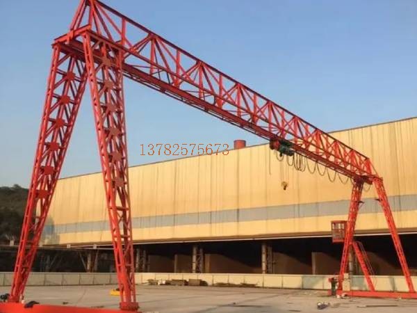 起升和降落是蜜桃视频在线观看视频操作中风险较高的环节，你掌握哪些**注意事项？