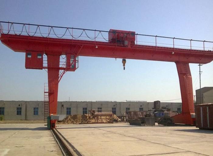 MDG型32吨门式蜜桃视频APP下载机图片