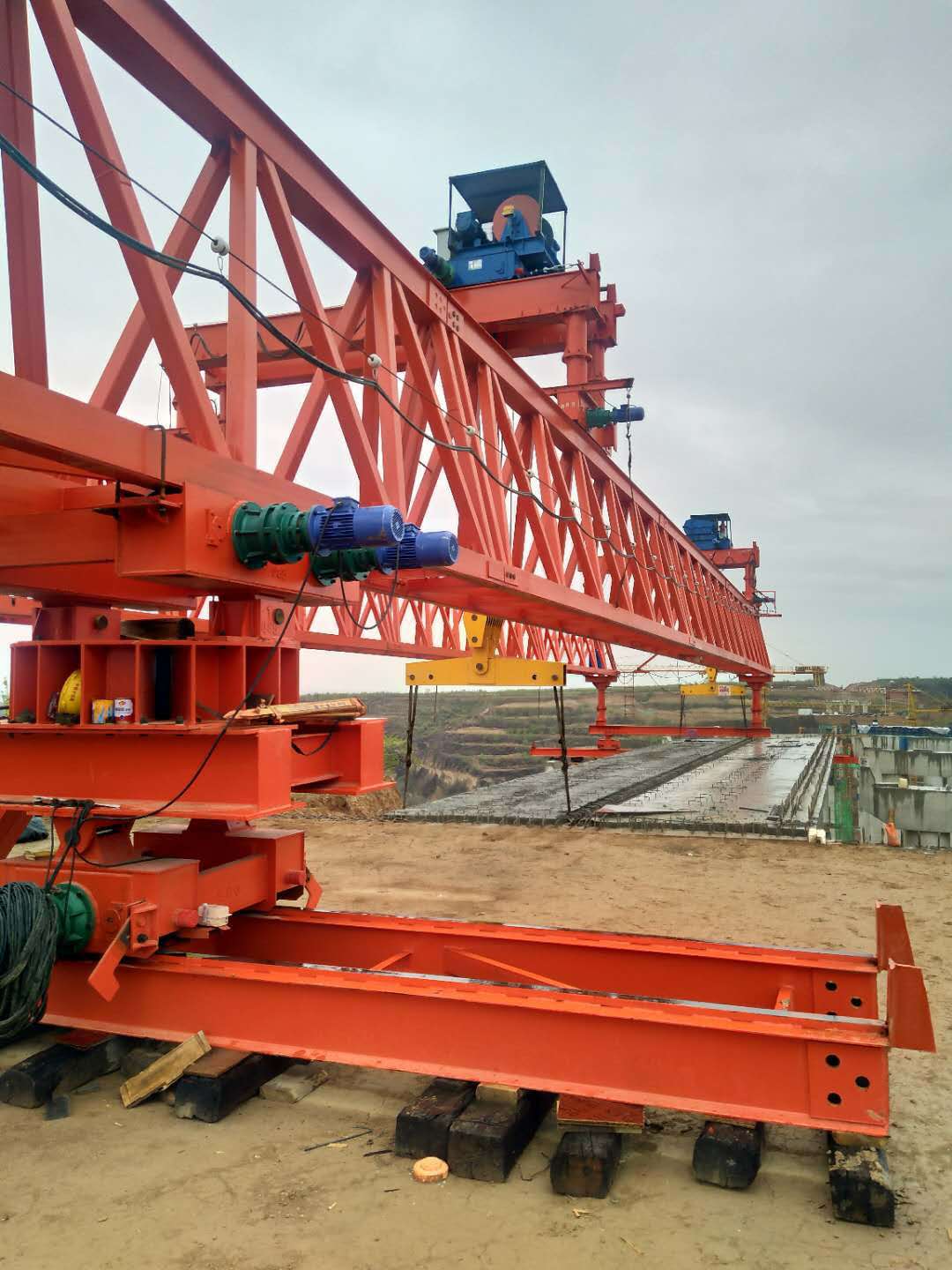 MG型60/5t蜜桃视频在线观看视频_龙门蜜桃视频APP下载机施工机械吊运作业**技术措施