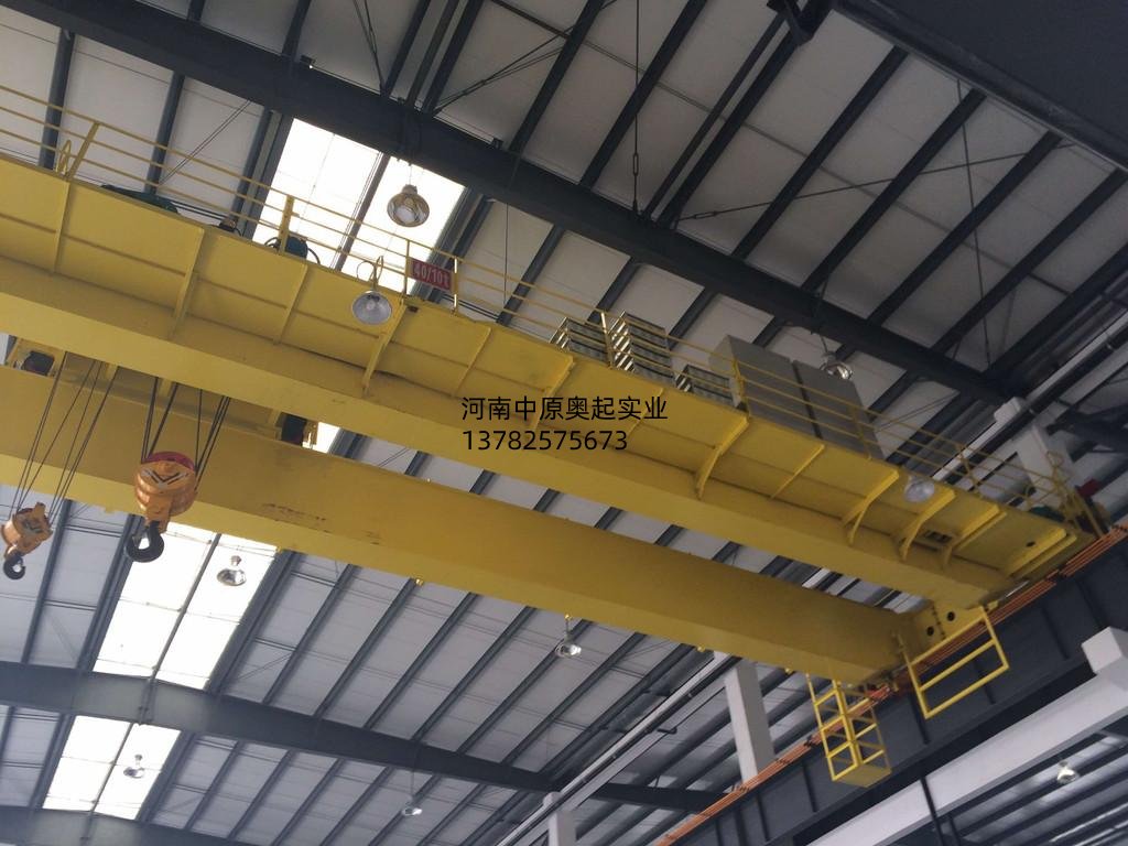 双梁桥式蜜桃视频APP下载机的结构及传动原理