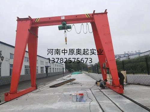 门式蜜桃视频APP下载机的主梁形式有哪些?